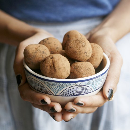 Dark chocolate and caramel truffles