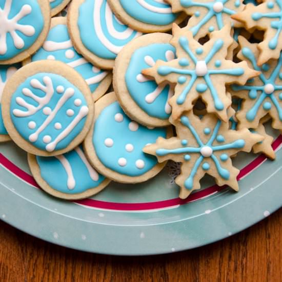 Easy Holiday Shortbread Cookies