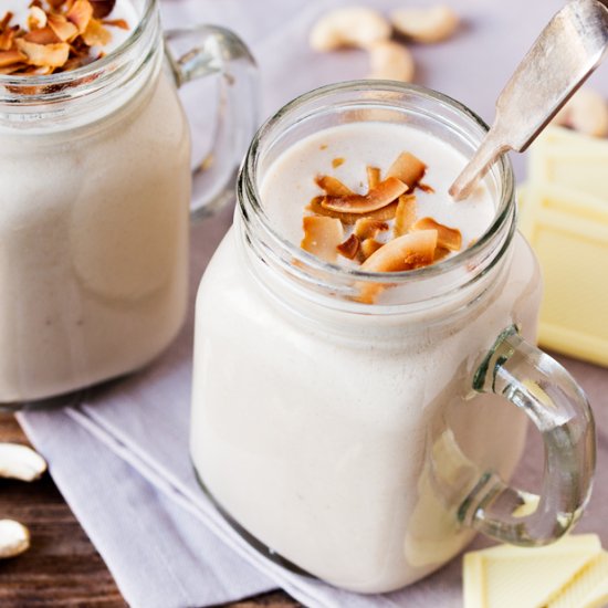 White Choc Cashew Hot smoothie