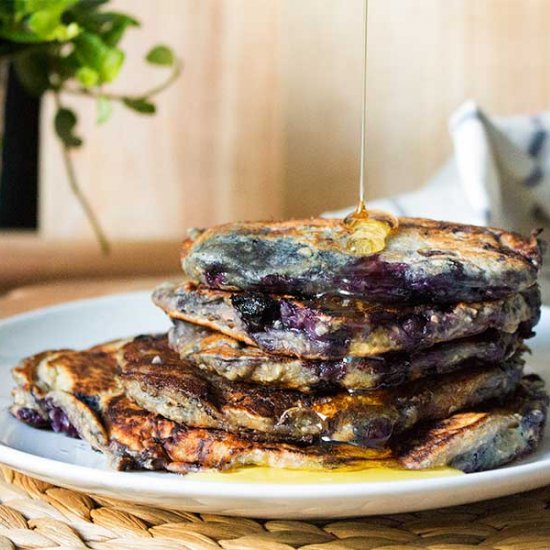 Oatmeal Pancakes with Blueberries