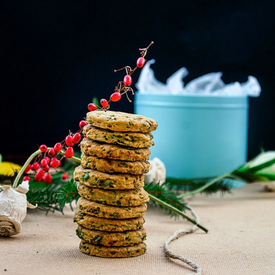 Salty Sweet Onion Crackers