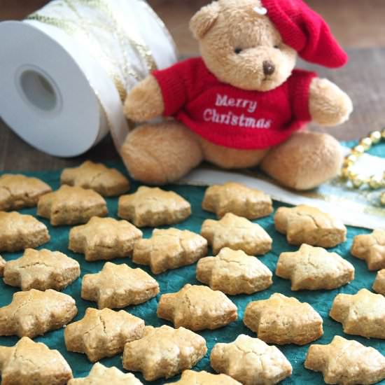 Healthy Christmas Oatmeal Cookies