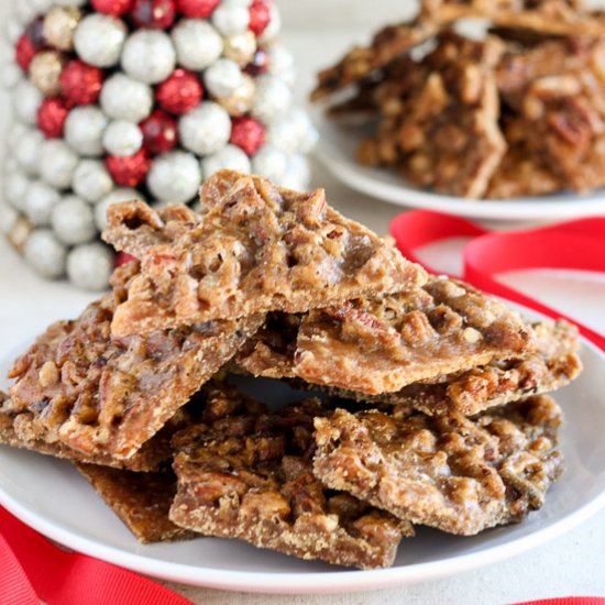 Pecan Praline Graham Cracker Toffee