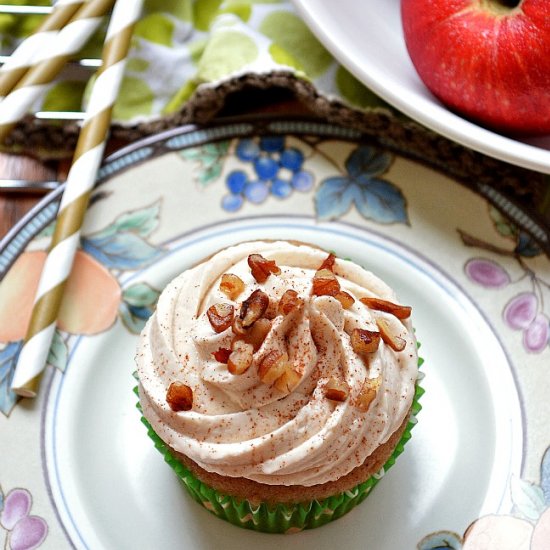 Gluten Free Apple Cinnamon Cupcakes