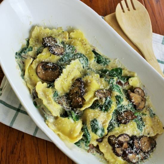 Creamy Mushroom & Spinach Ravioli