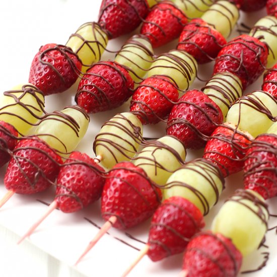 Chocolate Drizzled X-Mas Skewers