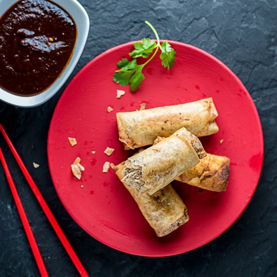 Spring Rolls & Tamarind Chili Sauce