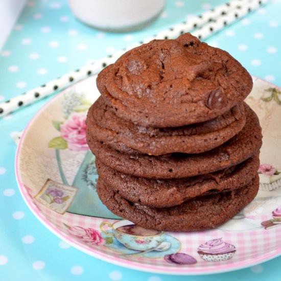 DOUBLE CHOCOLATE CAKE MIX COOKIES