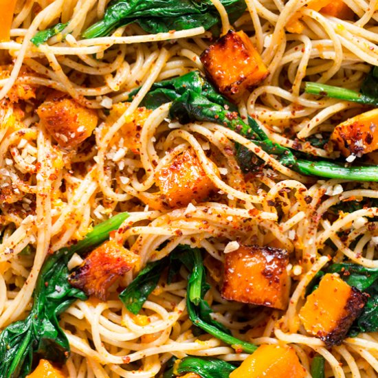 Pumpkin, spinach & walnut spaghetti