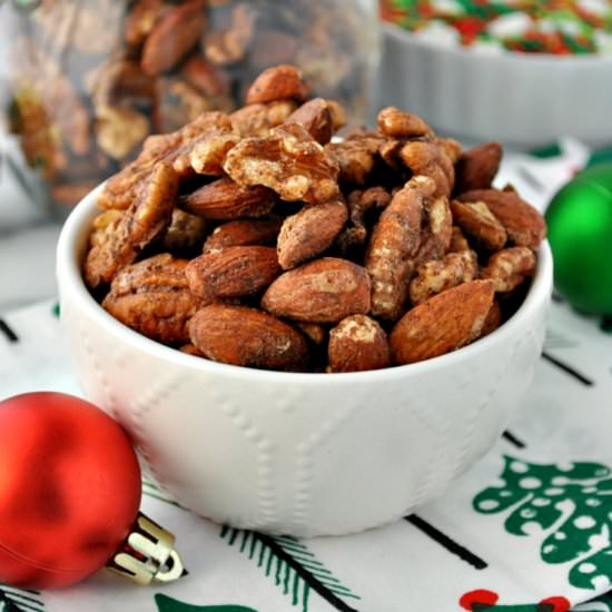 Easy Gingerbread Spiced Nuts