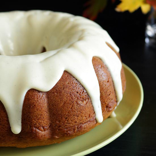 Vegan Pumpkin Bundt Cake