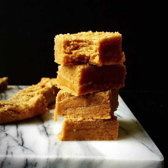 Vegan Maple Peanut Butter Blondies