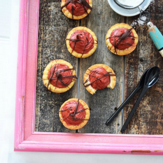 Red Velvet Cheesecake Cookie Cups