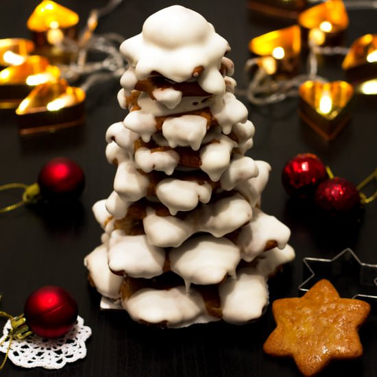 Gingerbread Cookie Christmas Tree