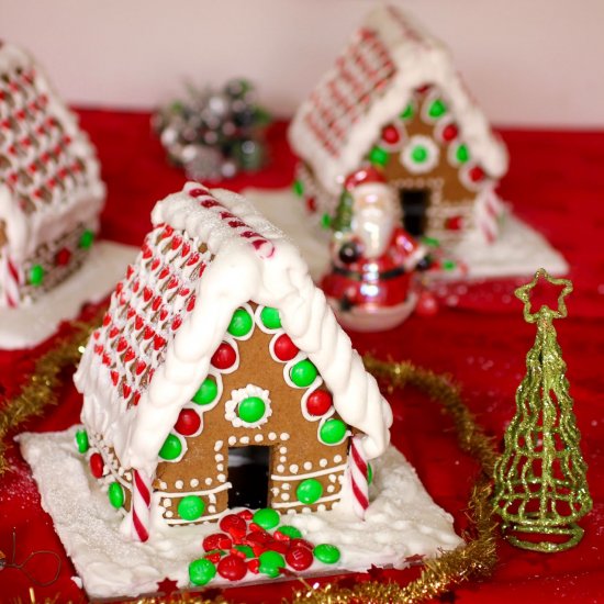 Small Gingerbread Houses