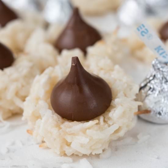 Coconut Macaroon Blossom Cookies