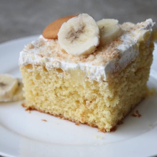 Banana Pudding Poke Cake