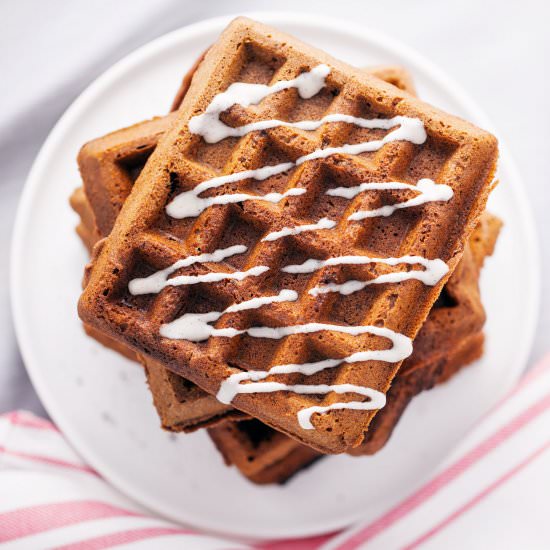 Gingerbread Waffles (GF & Vegan)