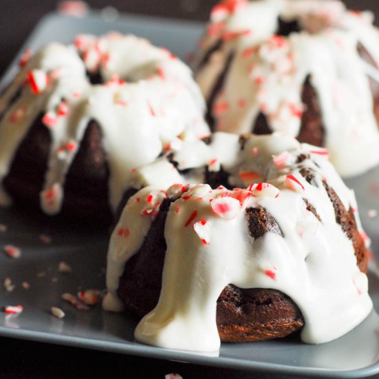 Chocolate Cakes w Peppermint Frost