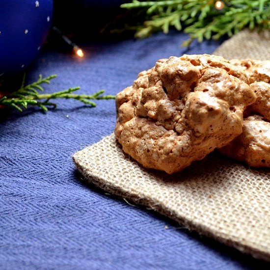 Italian Hazelnut Meringues