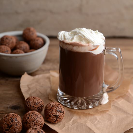 Bailey’s Hot Chocolate & Brigadeiro