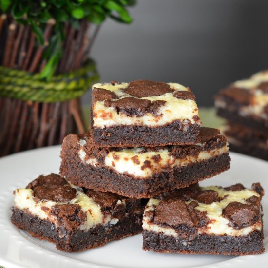 Black & White Cheesecake Bars