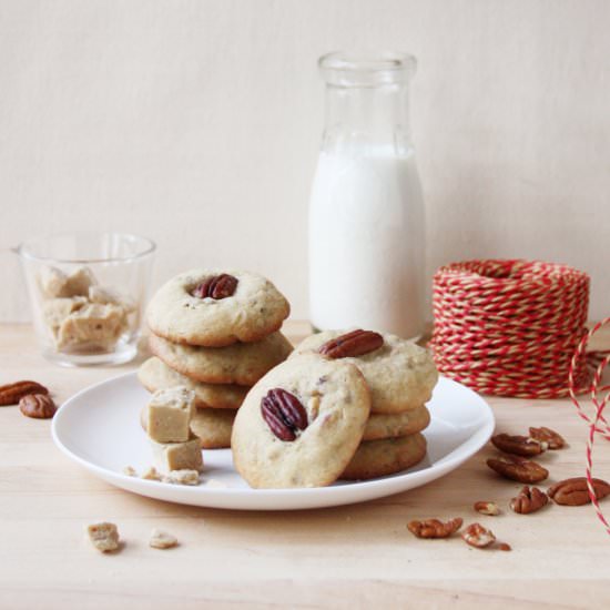 Maple Syrup Fudge & Pecan Cookies