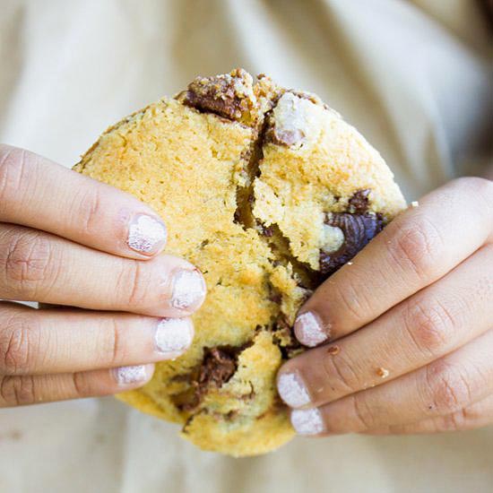 Nutella Stuffed Cookies