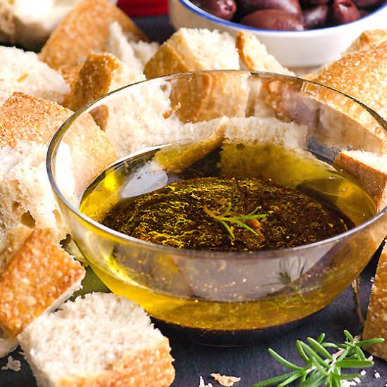 Olive Oil & Balsamic Dip