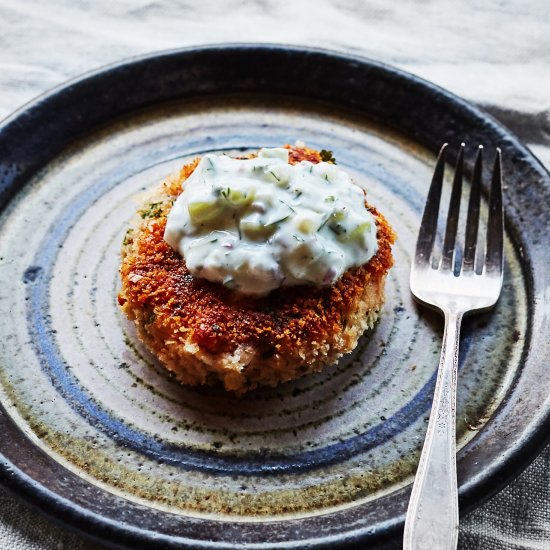 Salmon Cakes with Homemade Tartar