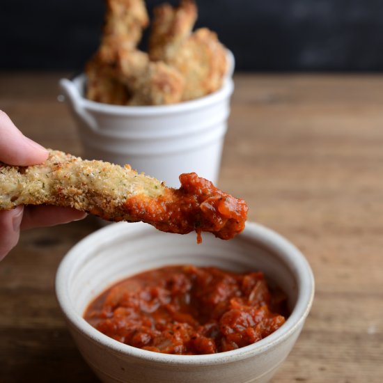 Breaded Chicken with Tomato Dip