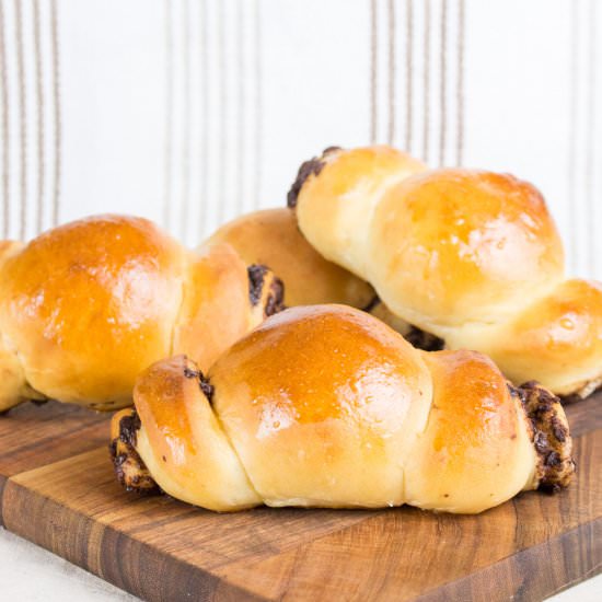 Chocolate Swirly Princess Leia Buns