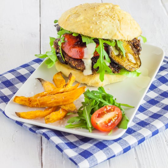 Vegeterian Burger|Sweetpotato Fries