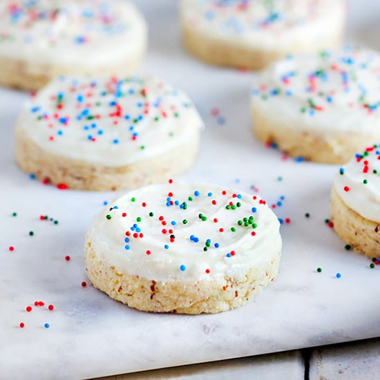 Almond Cookies with Pear Frosting