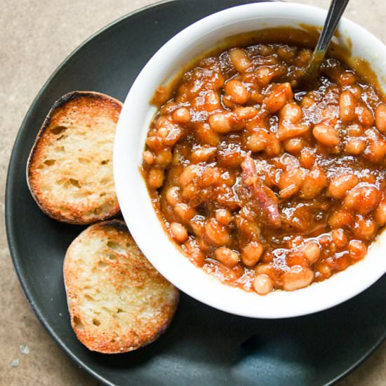 Slow Cooked Boston Baked Beans