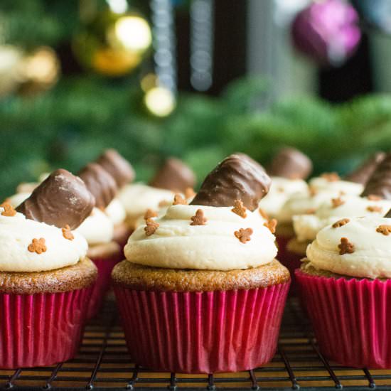 Gingerbread Twix Cupcakes