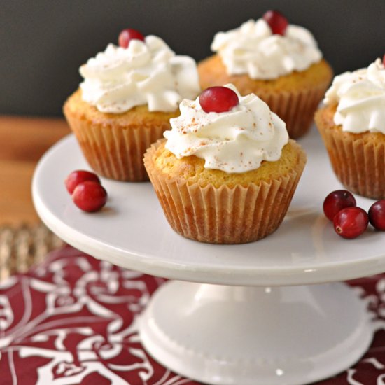 Vanilla Cupcakes with Cranberry