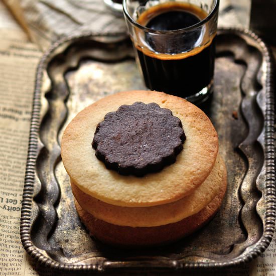 Chocolate Vanilla Cookies