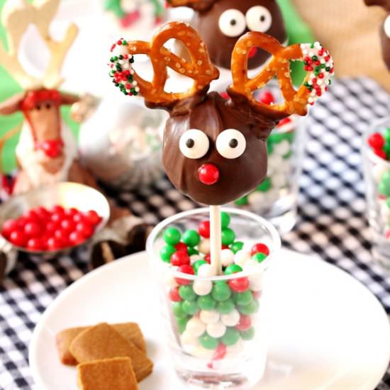 Gingerbread Reindeer Pops