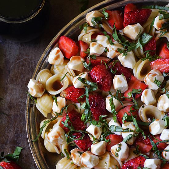 Strawberry Caprese Pasta Salad