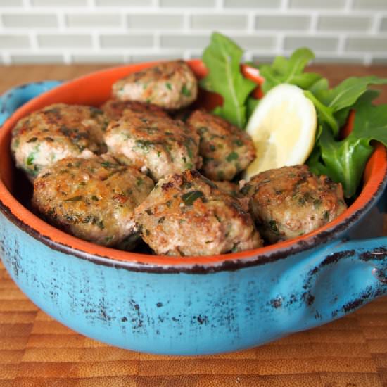 pork meatballs with arugula & lemon