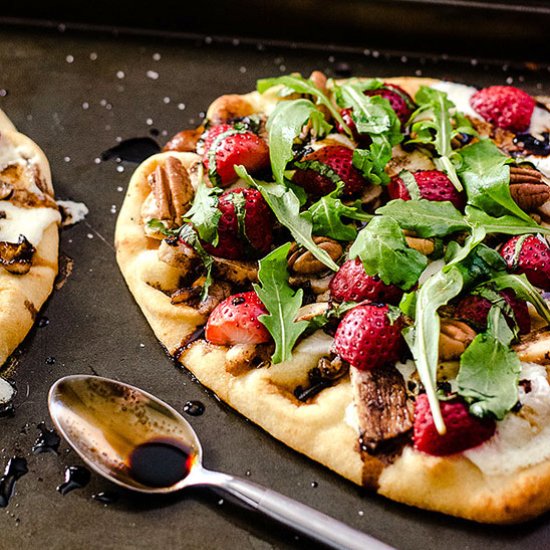 Berry Balsamic Chicken Flatbread