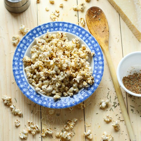 Easy Spicy Garlic Parmesan Popcorn