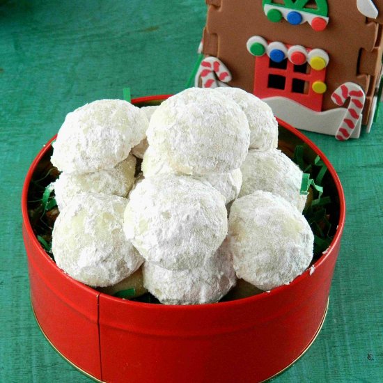 Snowball Cookies | Mexican Wedding Cookies