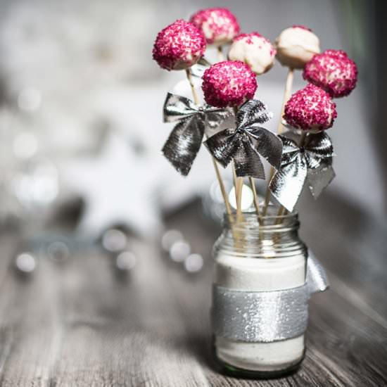 Champagne cake pops