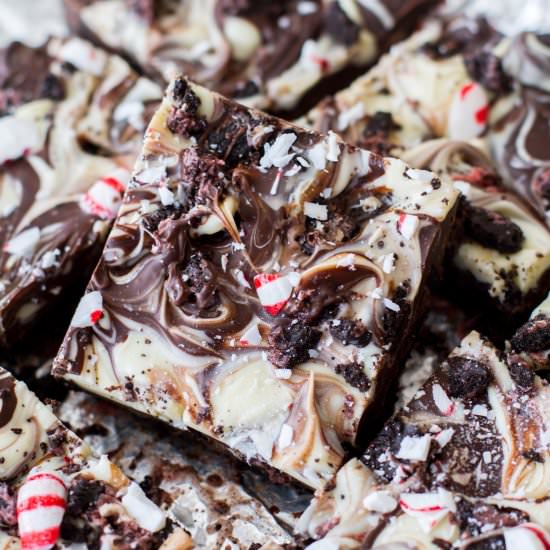 Peppermint Oreo Bark