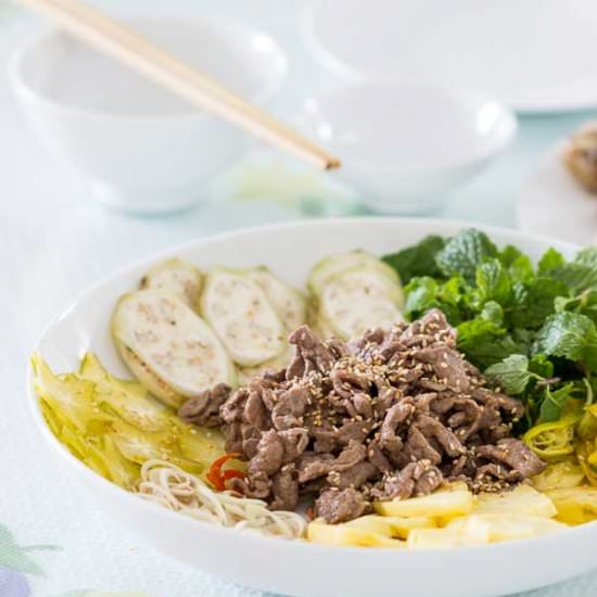 Zesty Vietnamese Beef Salad