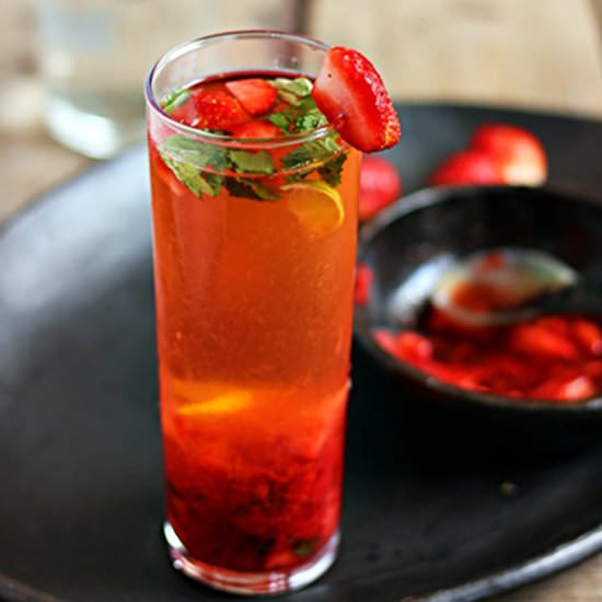 Strawberry mojito mocktail