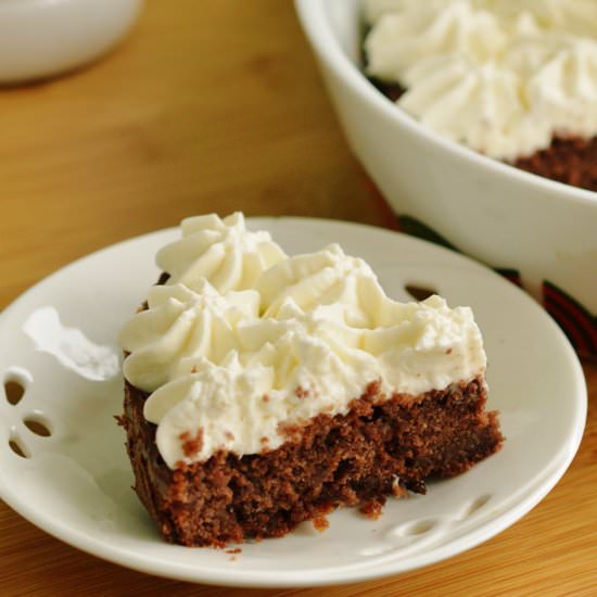 Chocolate cake and mascarpone