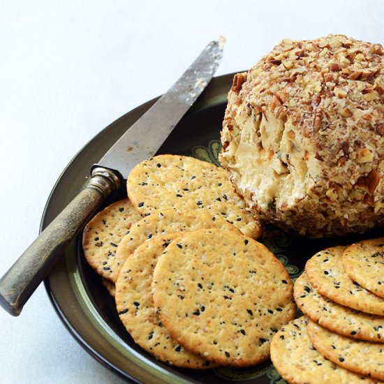 French Onion Soup Cheese Ball